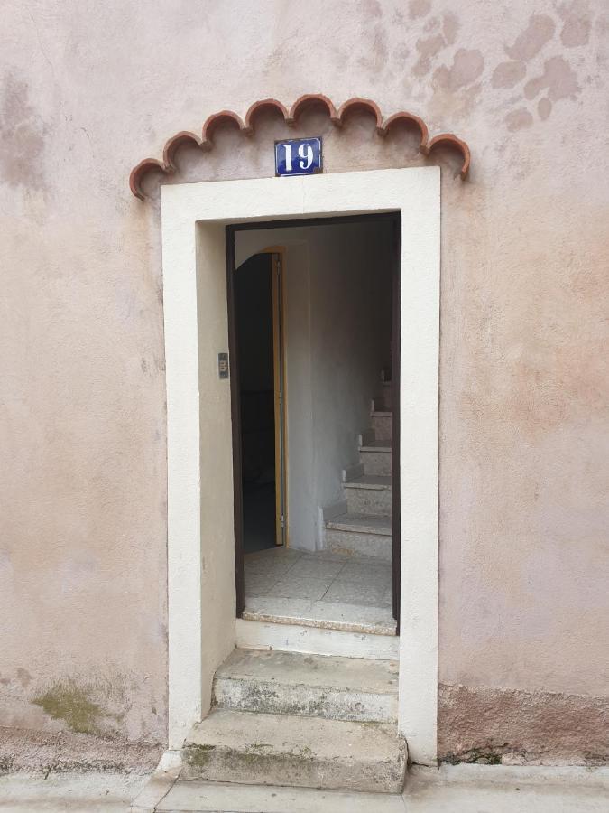 Rue Du Vieux Chateau - Beau F2 マントン エクステリア 写真